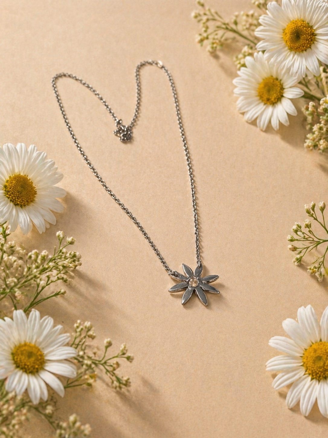 Flower in Sterling silver