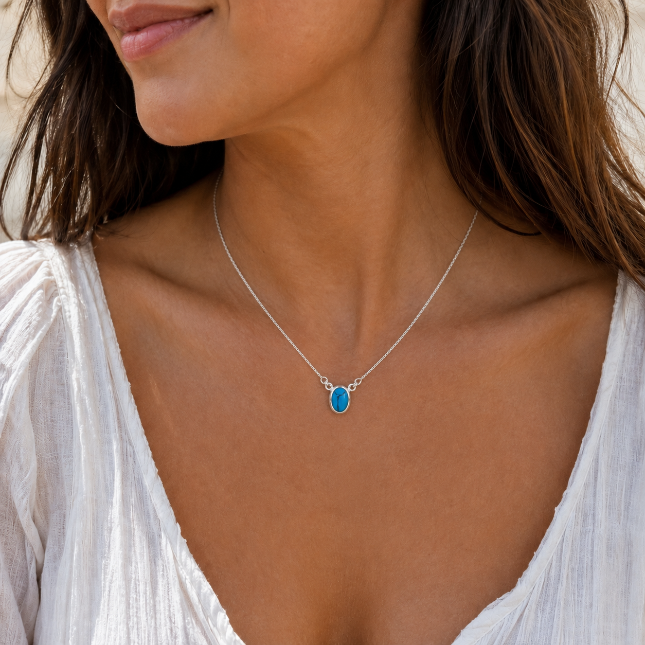 Dainty pendant in sterling silver and turquoise